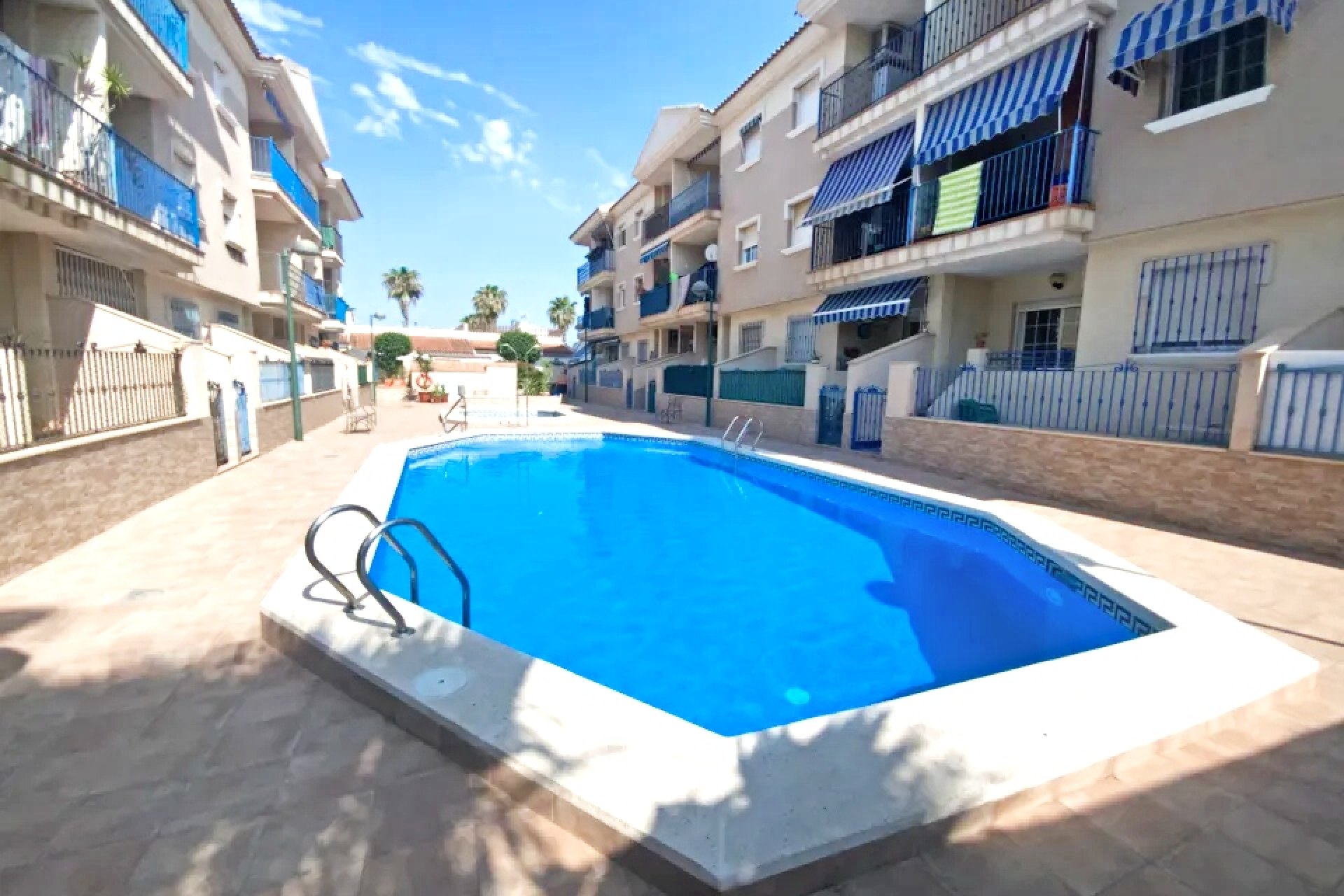Sale - Apartment - Los Alcázares