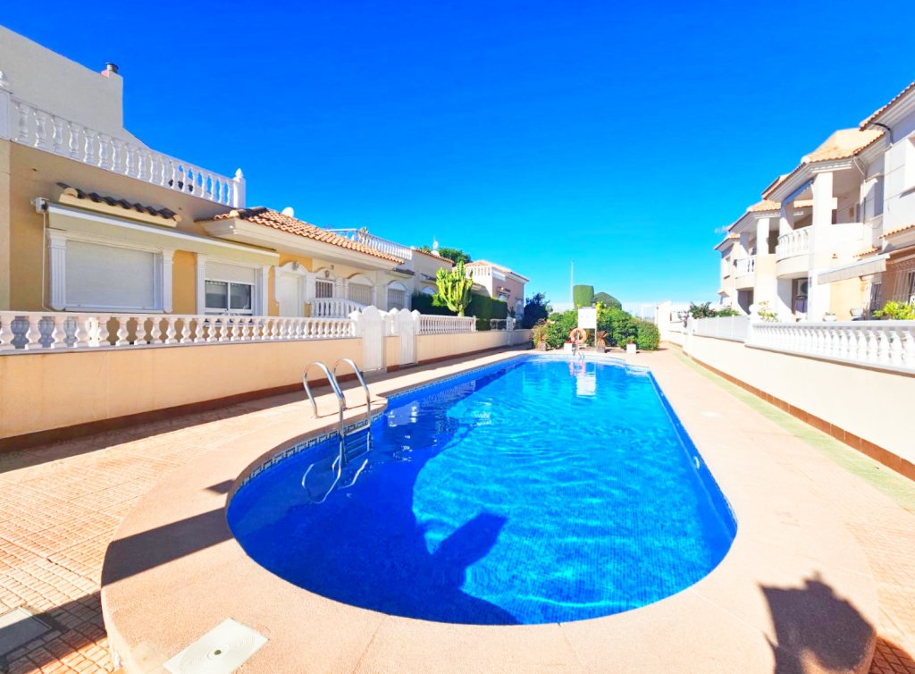 Sale - Apartment - Los Alcázares