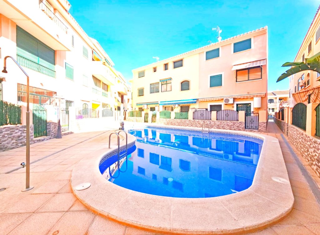 Sale - Apartment - Los Alcázares