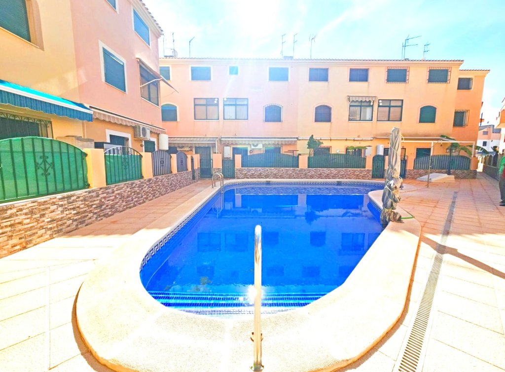 Sale - Apartment - Los Alcázares