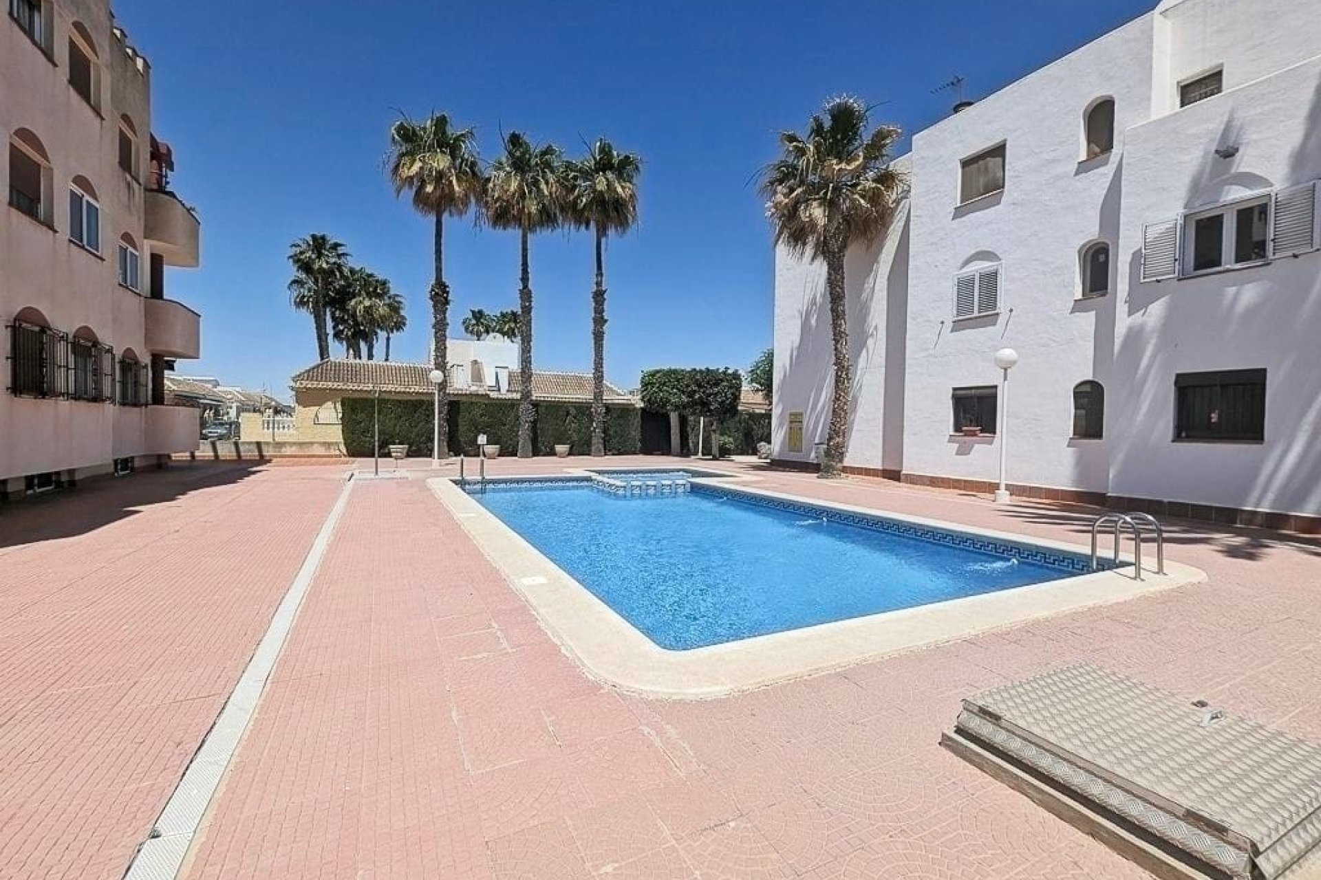 Sale - Apartment - Los Alcázares