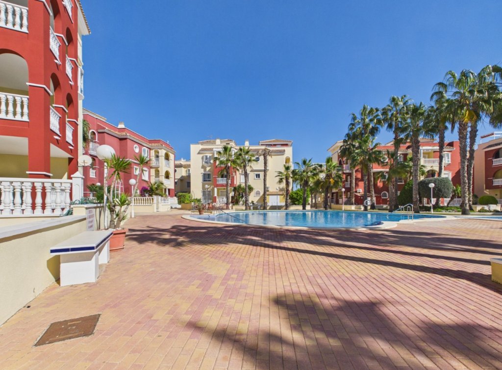 Sale - Apartment - Los Alcázares