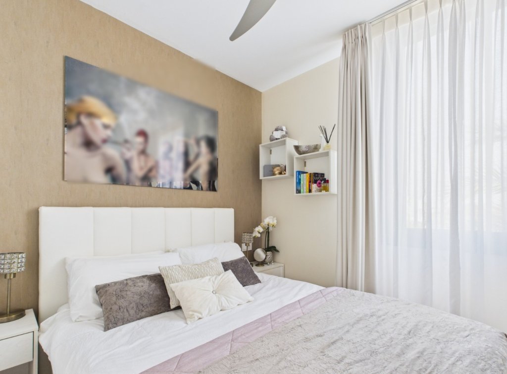 Sale - Apartment - Mar de Cristal