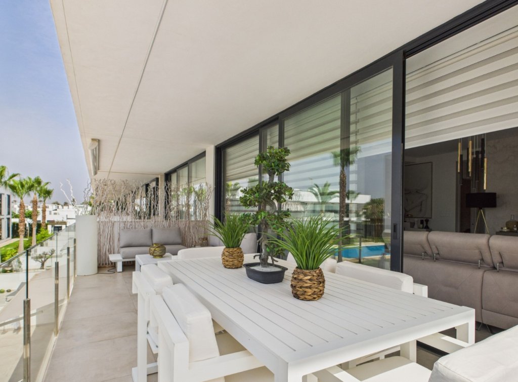 Sale - Apartment - Mar de Cristal