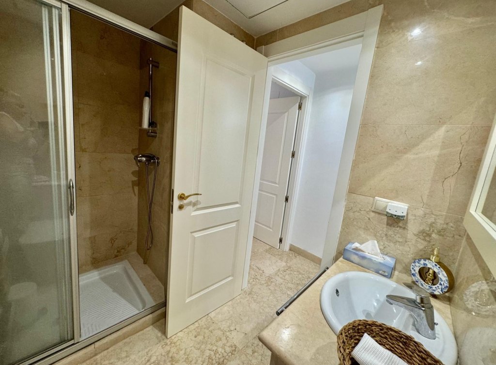 Sale - Apartment - Roda