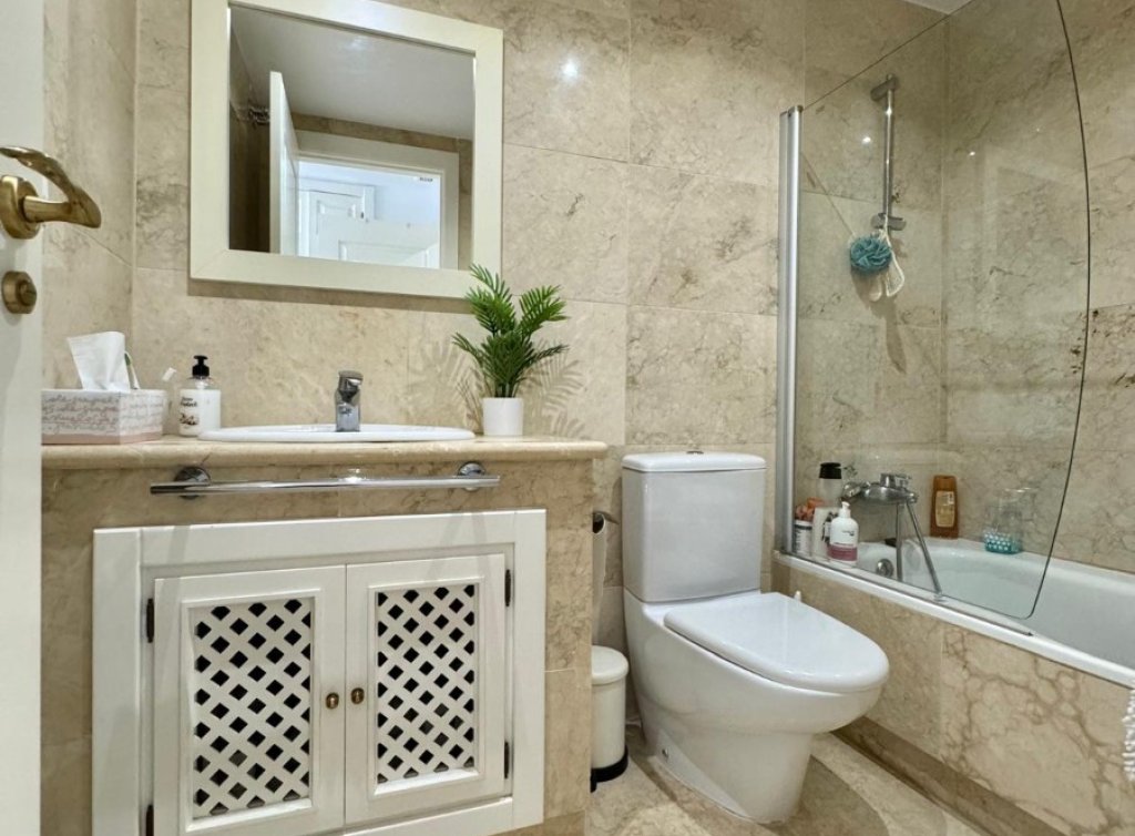 Sale - Apartment - Roda