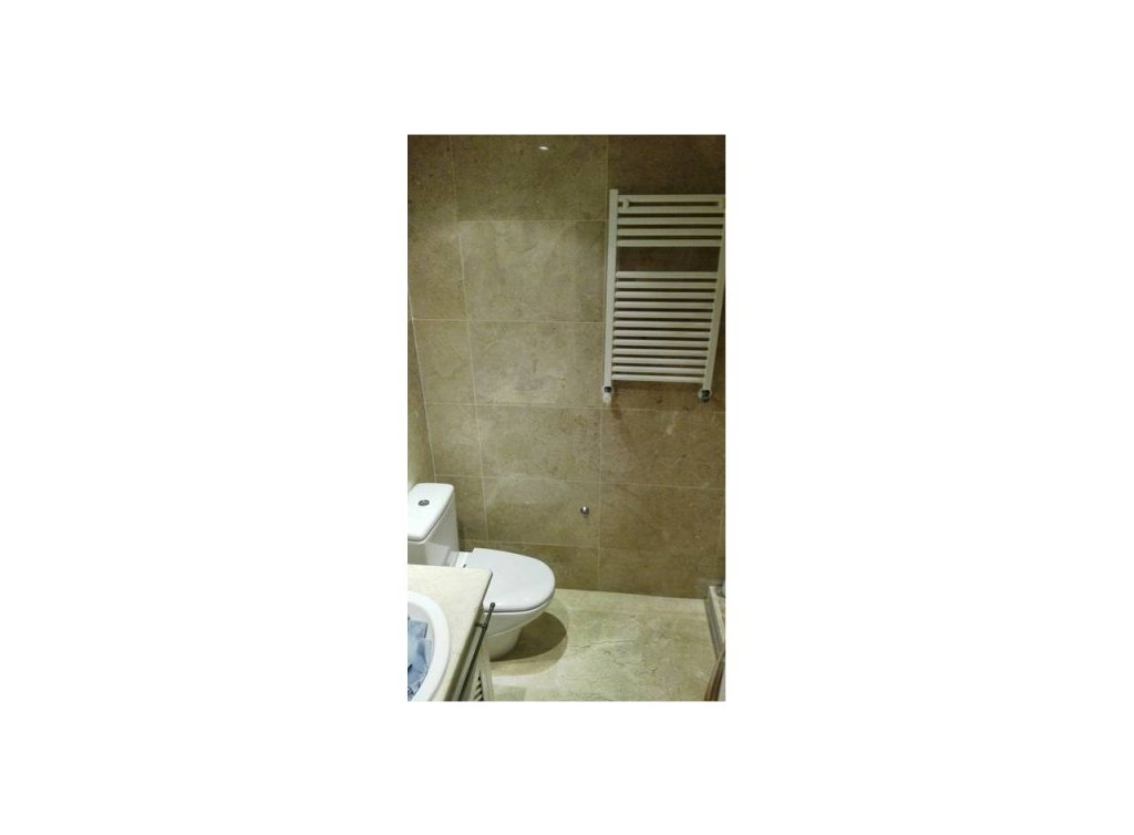 Sale - Apartment - Roda