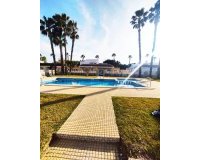 Sale - Bungalow - Los Alcázares - Oasis