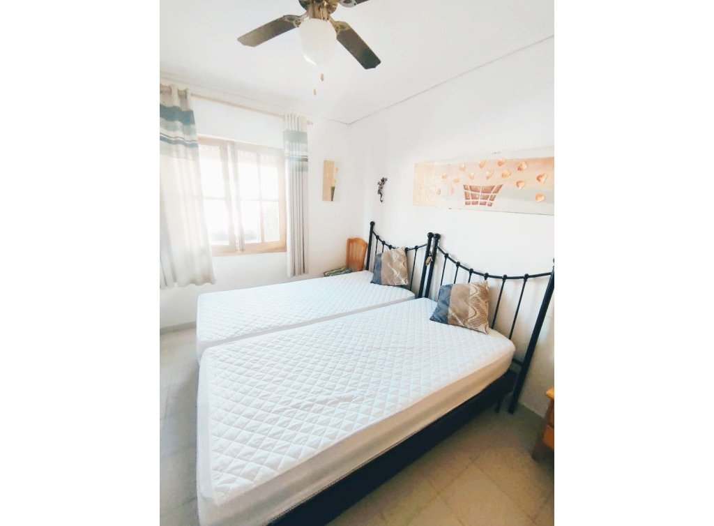 Sale - Bungalow - Los Alcázares - Oasis