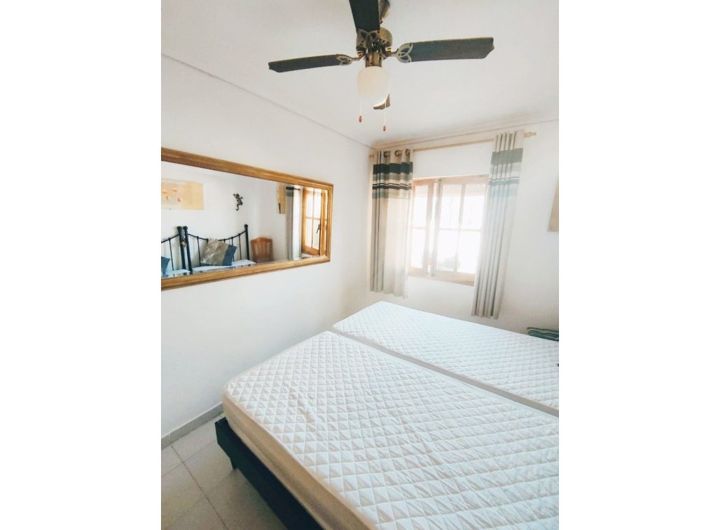 Sale - Bungalow - Los Alcázares - Oasis