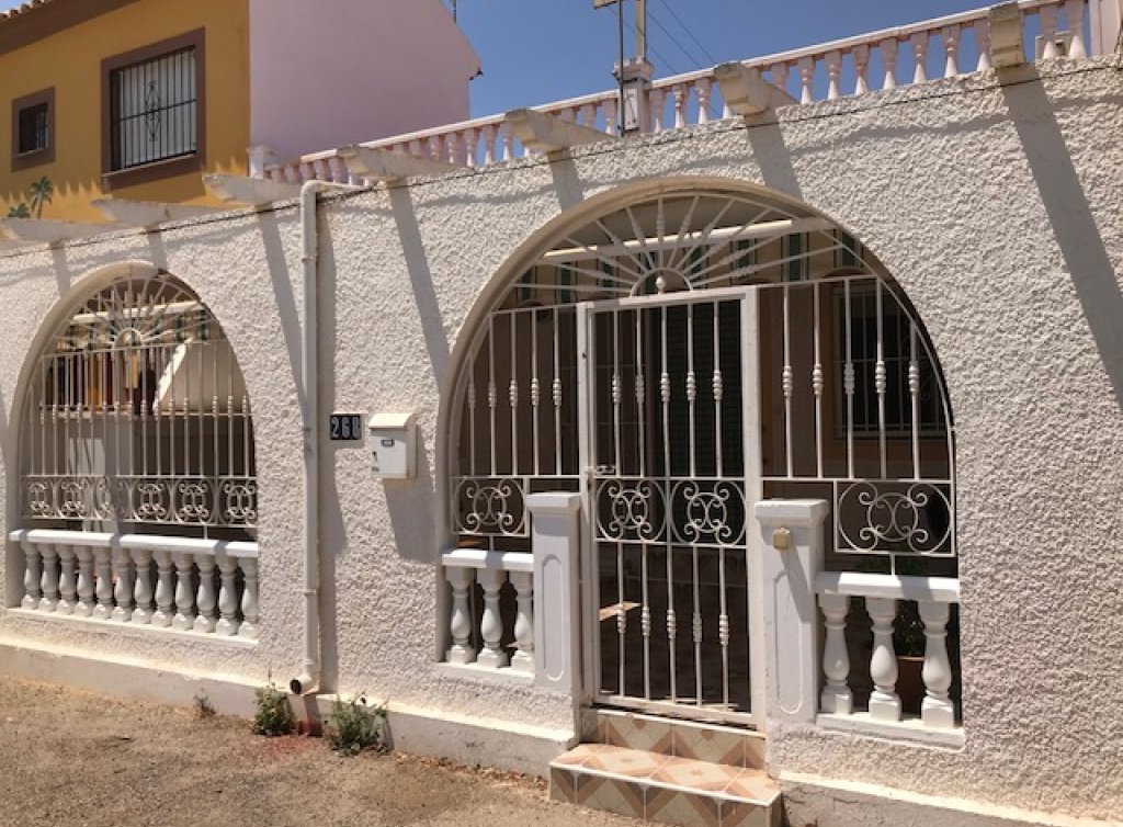 Sale - Bungalow - Los Alcázares - 