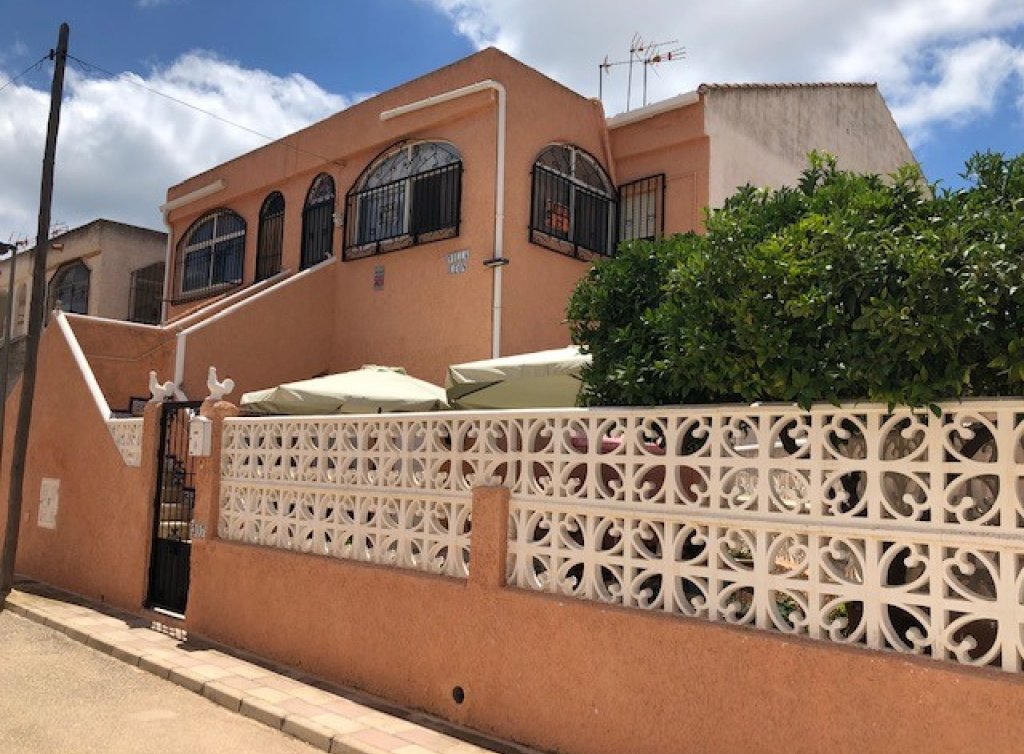 Sale - Bungalow - Los Alcázares