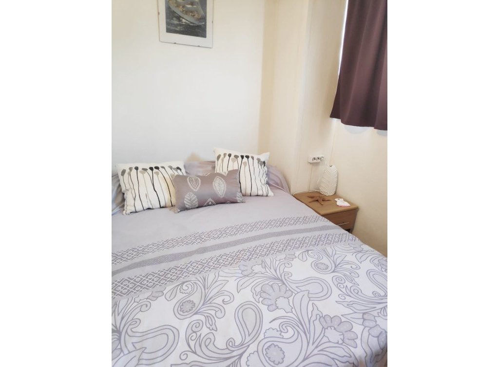 Sale - Bungalow - Los Alcázares