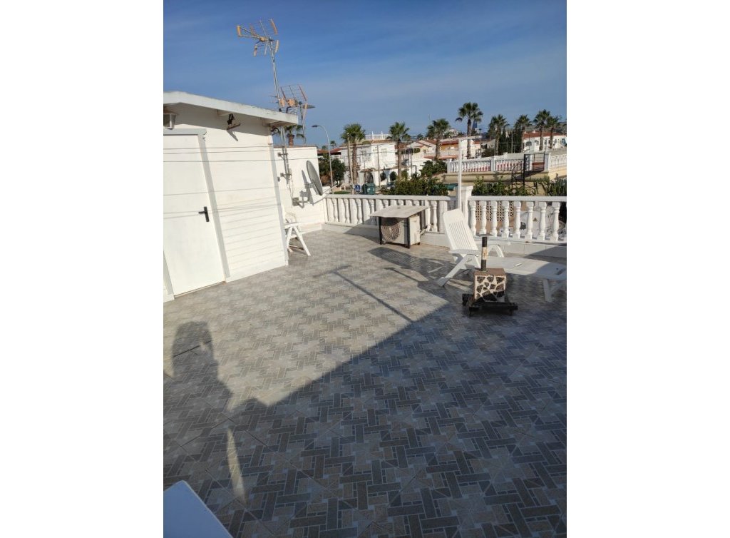 Sale - Bungalow - Los Alcázares
