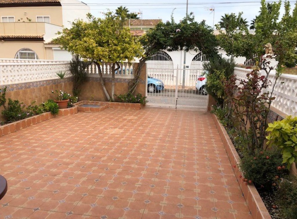 Sale - Bungalow - Los Alcázares