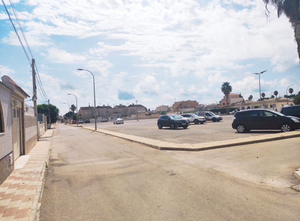 Sale - Bungalow - Los Alcázares