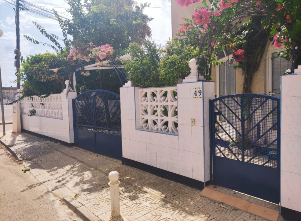 Sale - Bungalow - Los Alcázares