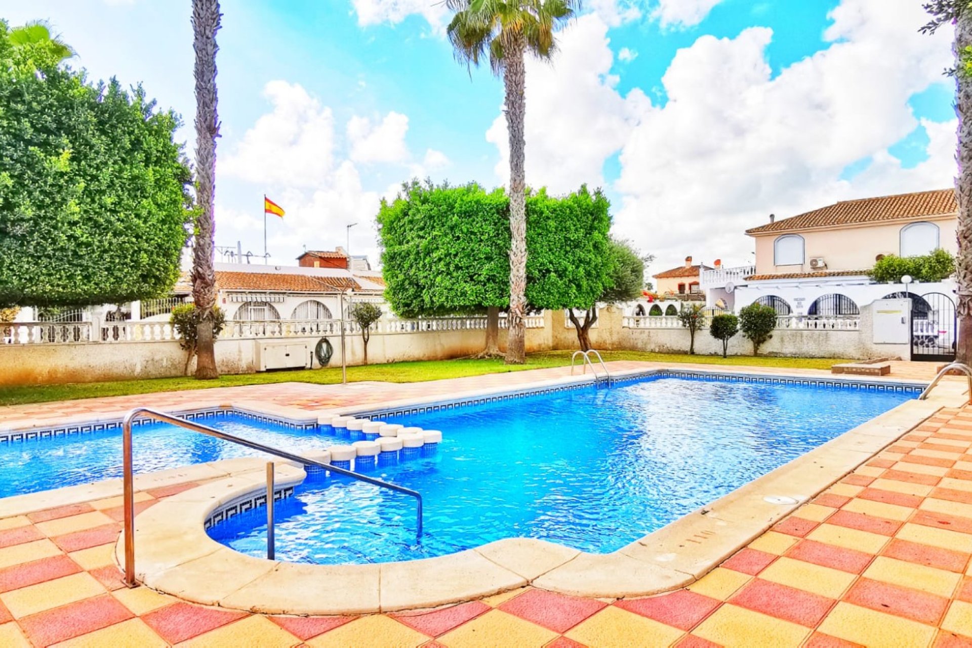 Sale - Bungalow - Los Alcázares