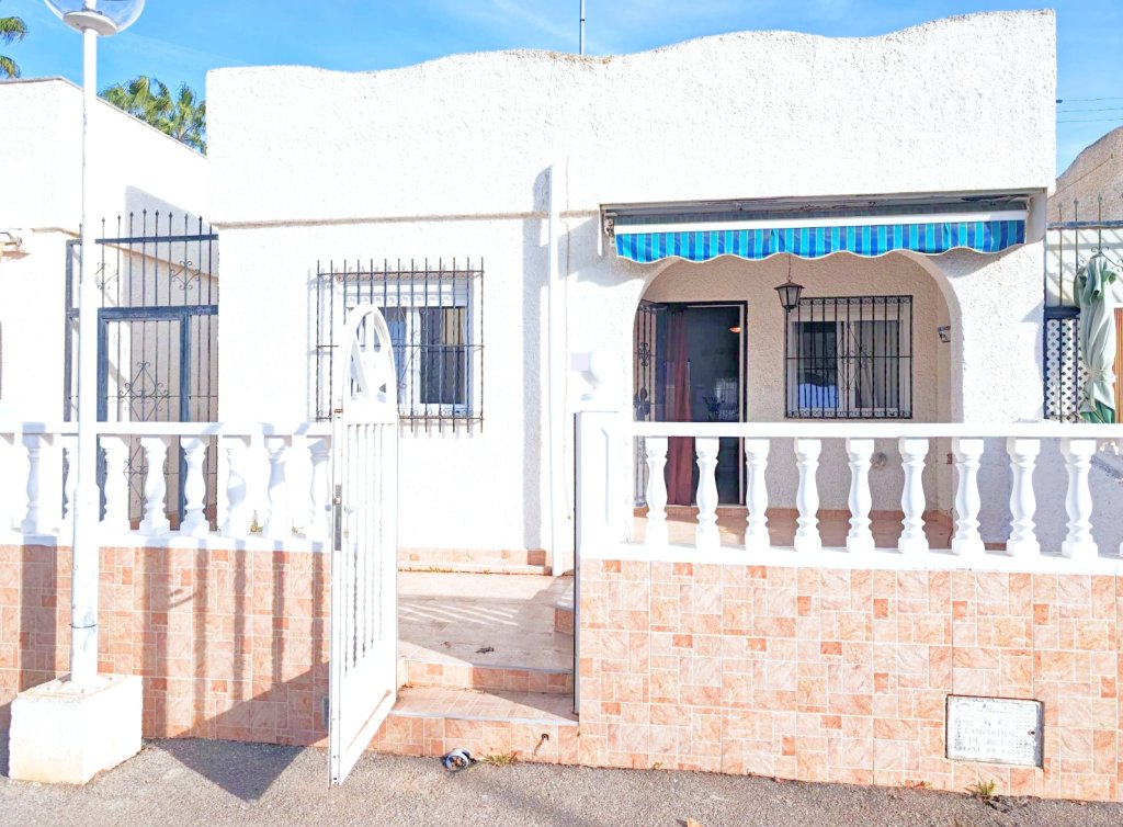 Sale - Bungalow - Los Alcázares