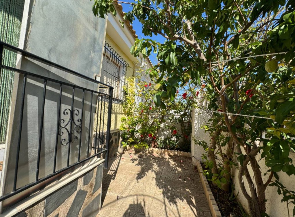 Sale - Bungalow - Los Alcázares