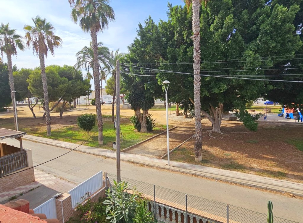 Sale - Bungalow - Los Alcázares