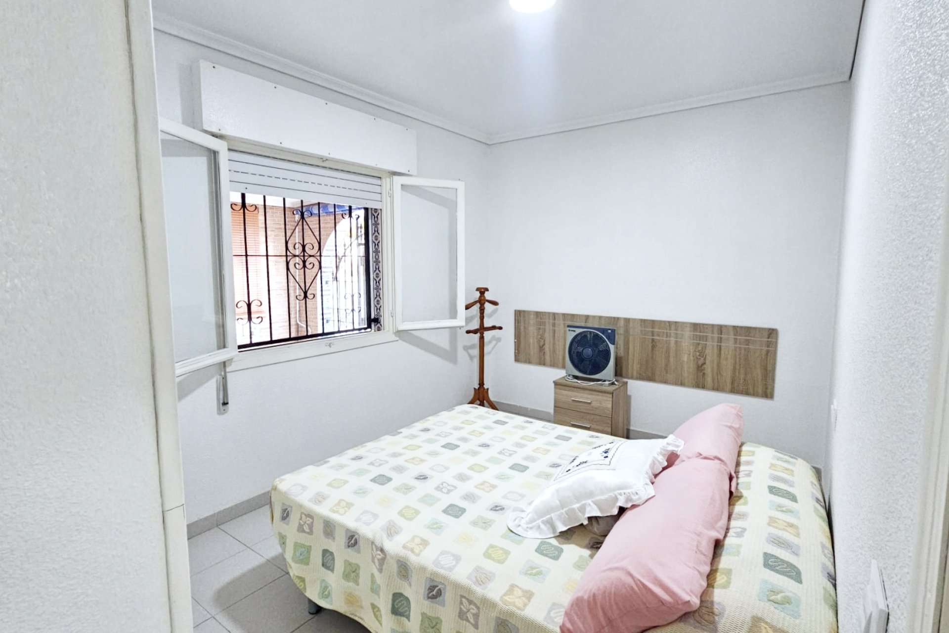 Sale - Bungalow - Los Alcázares