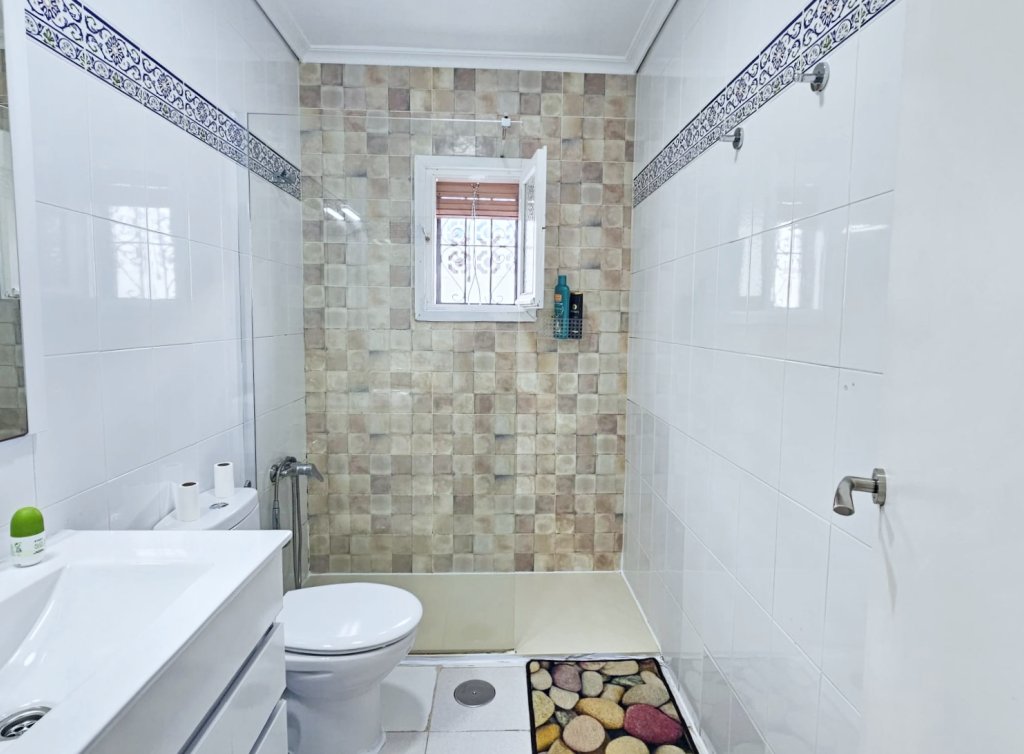 Sale - Bungalow - Los Alcázares