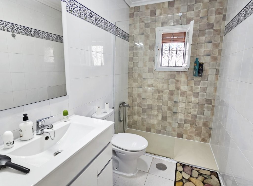 Sale - Bungalow - Los Alcázares