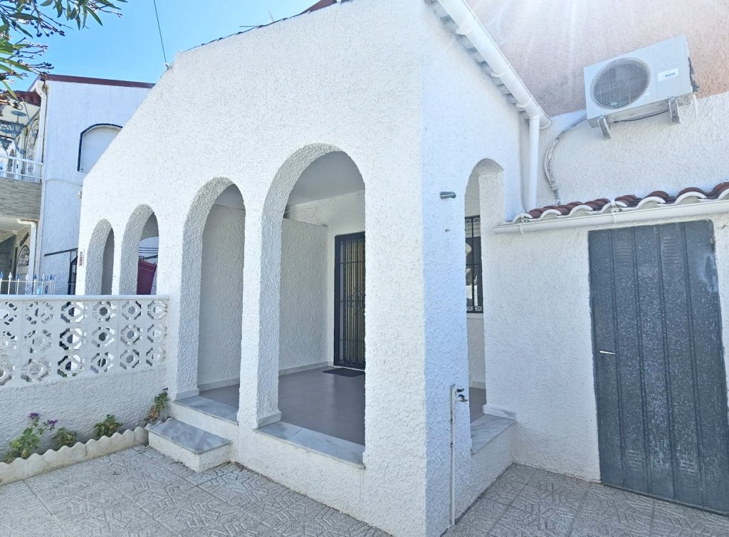 Sale - Bungalow - Los Alcázares