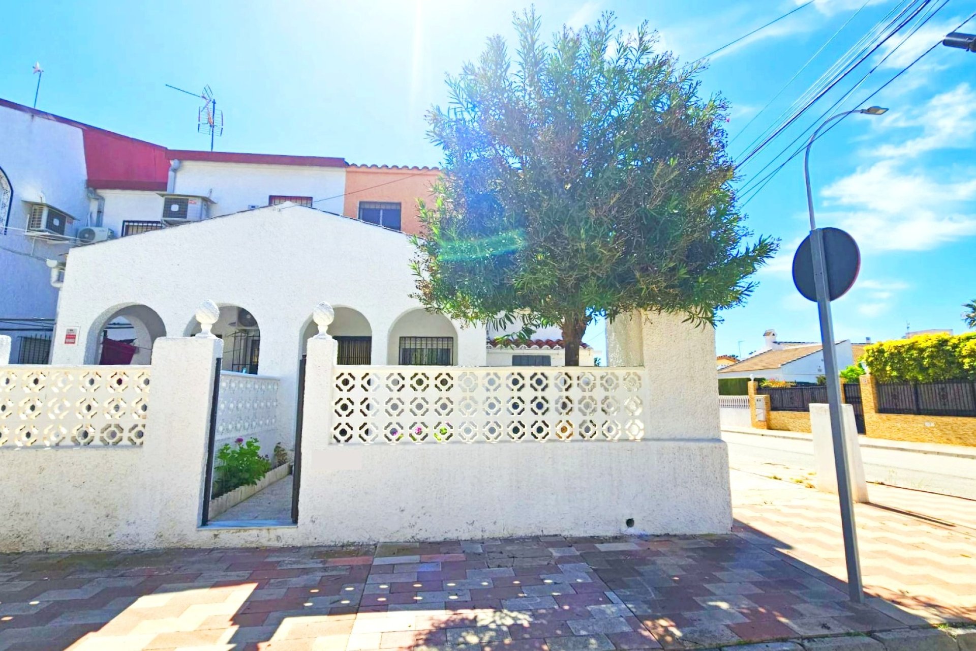 Sale - Bungalow - Los Alcázares