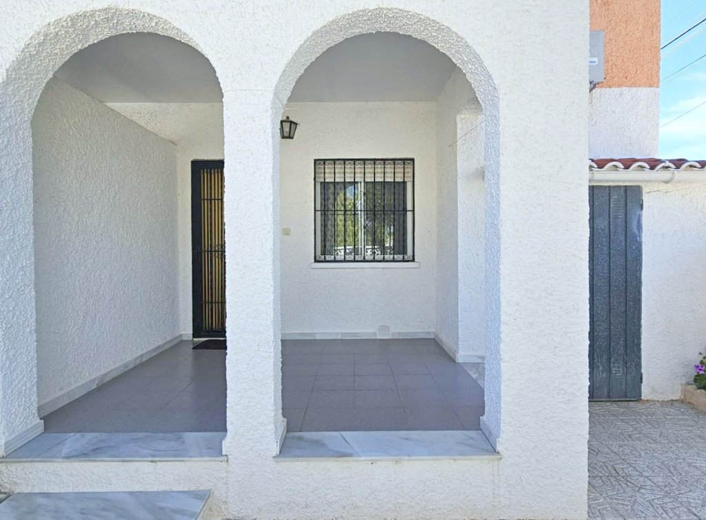 Sale - Bungalow - Los Alcázares
