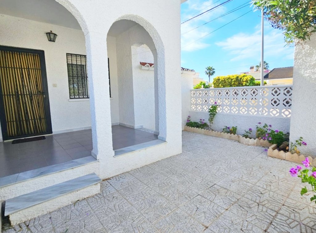 Sale - Bungalow - Los Alcázares