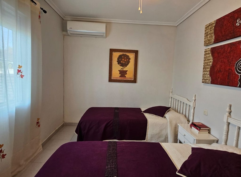 Sale - Bungalow - Los Alcázares
