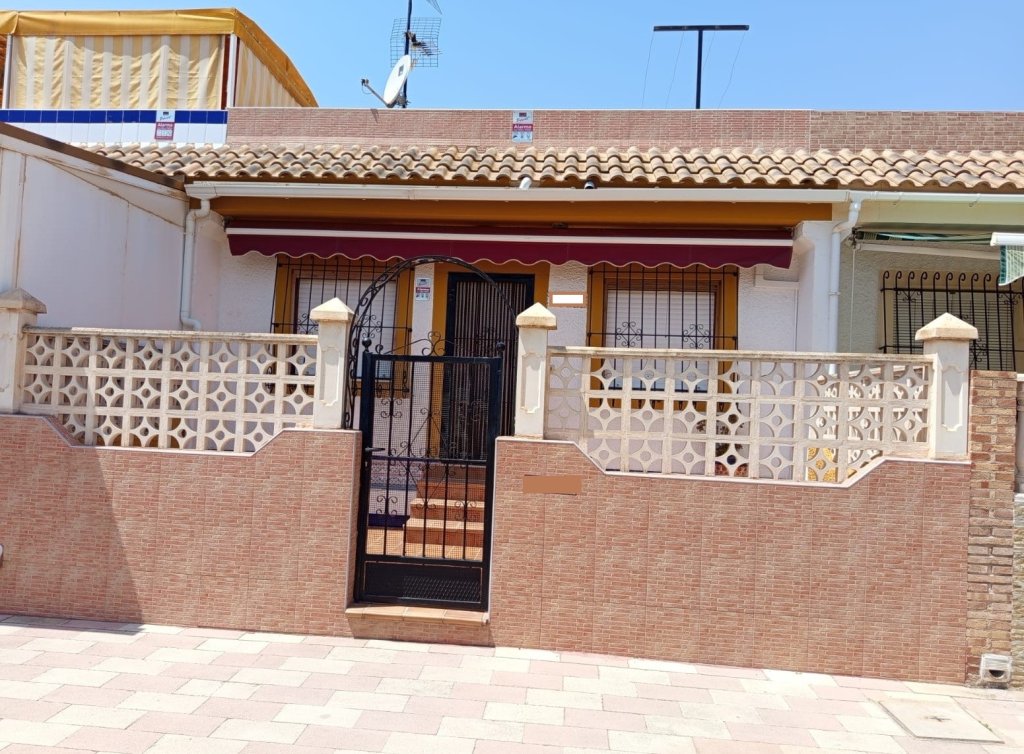 Sale - Bungalow - Los Alcázares