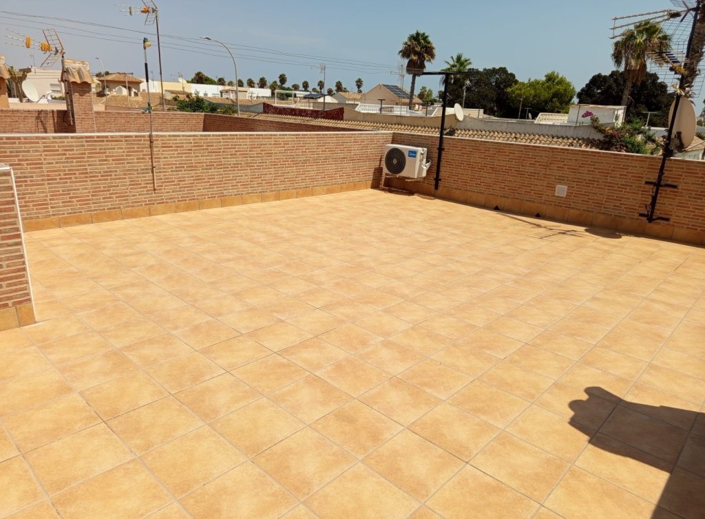 Sale - Bungalow - Los Alcázares