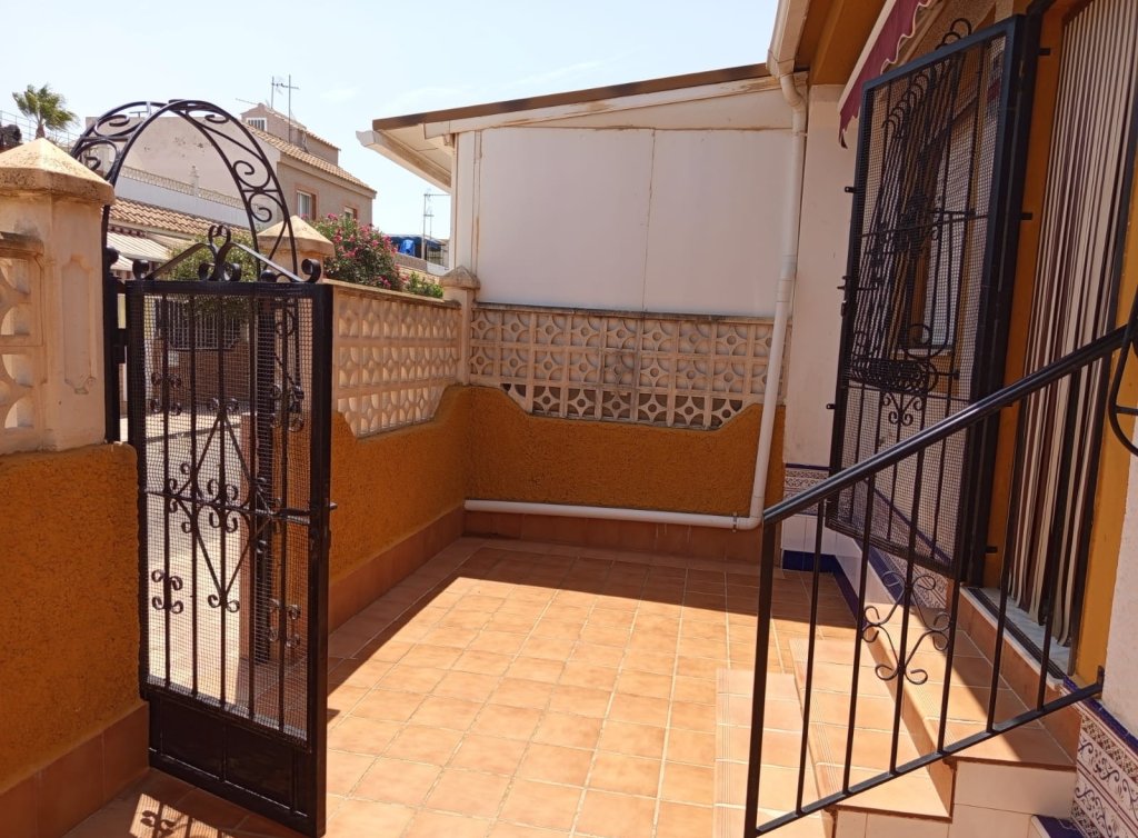 Sale - Bungalow - Los Alcázares