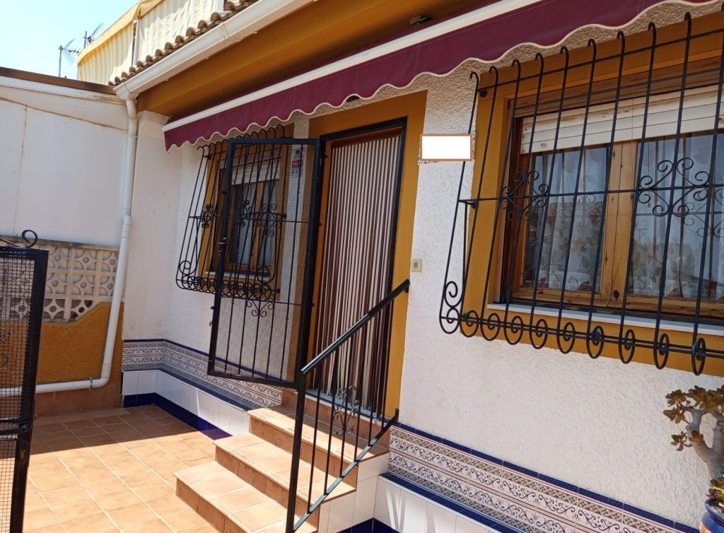 Sale - Bungalow - Los Alcázares