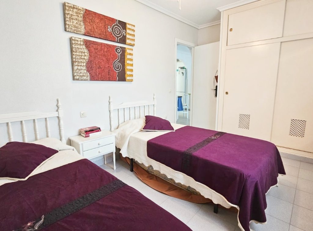 Sale - Bungalow - Los Alcázares