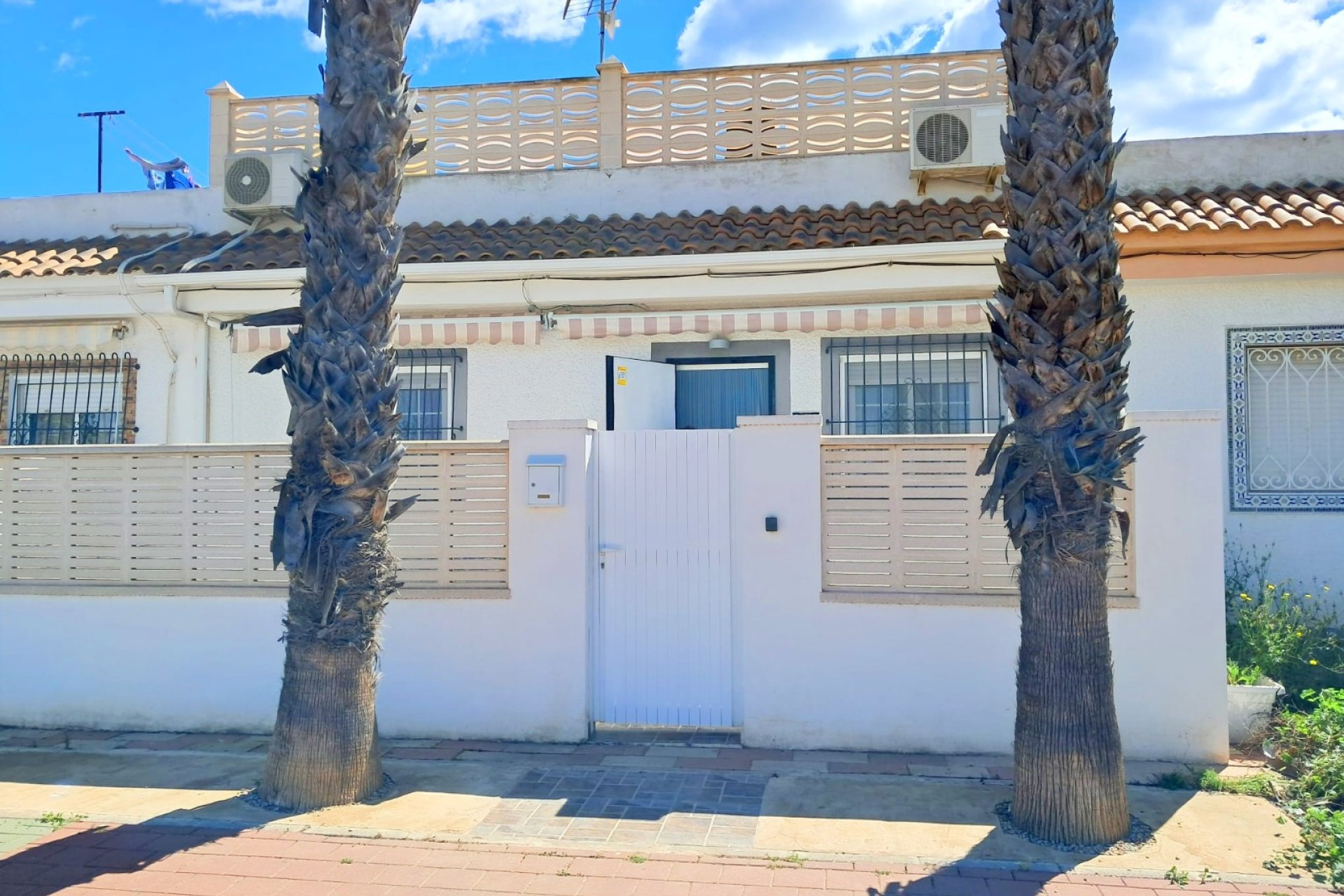 Sale - Bungalow - Los Alcázares