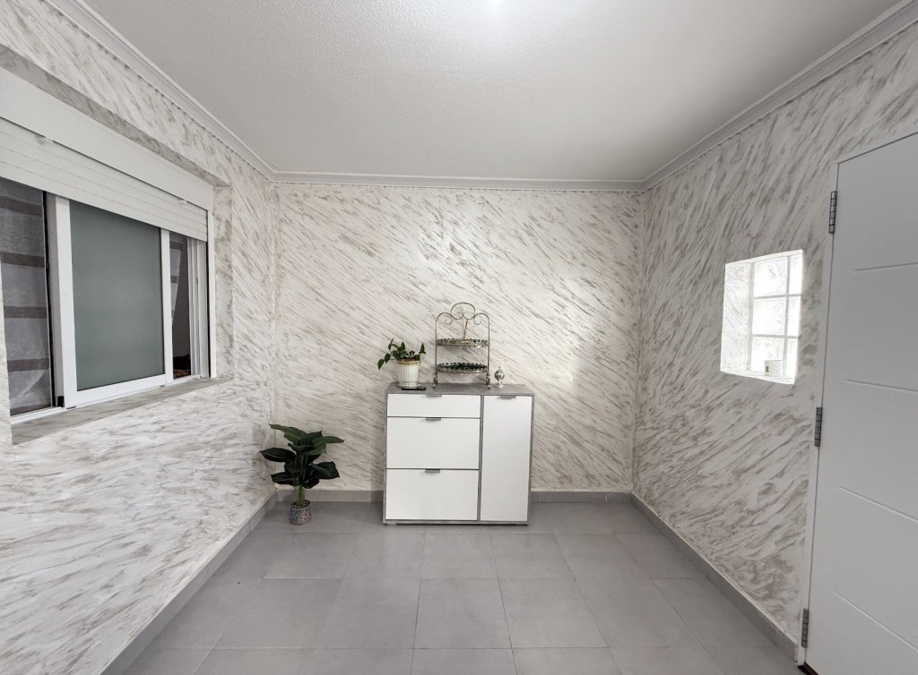 Sale - Bungalow - Los Alcázares