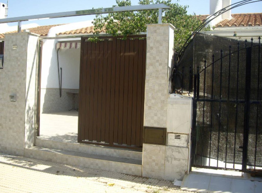 Sale - Bungalow - Los Alcázares