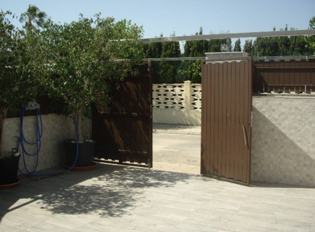 Sale - Bungalow - Los Alcázares