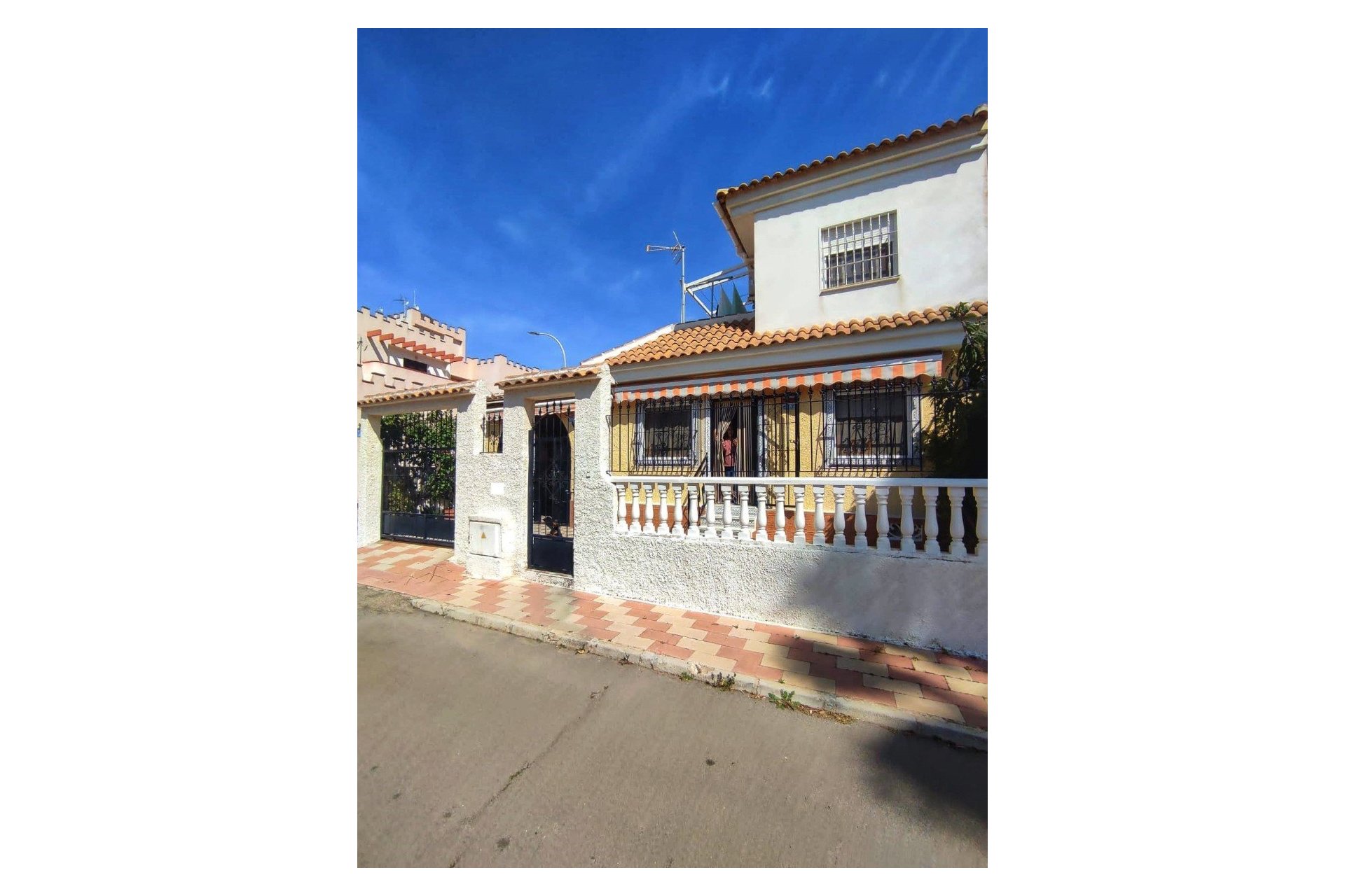 Sale - Casa - Los Alcázares