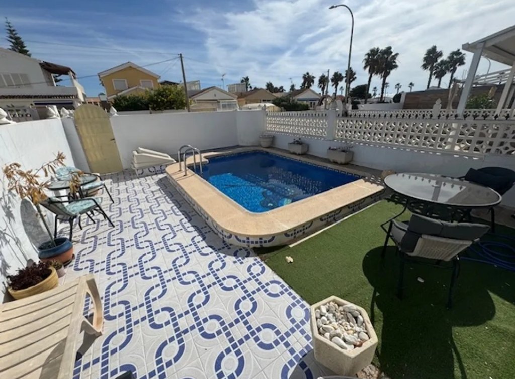 Sale - Casa - Los Alcázares