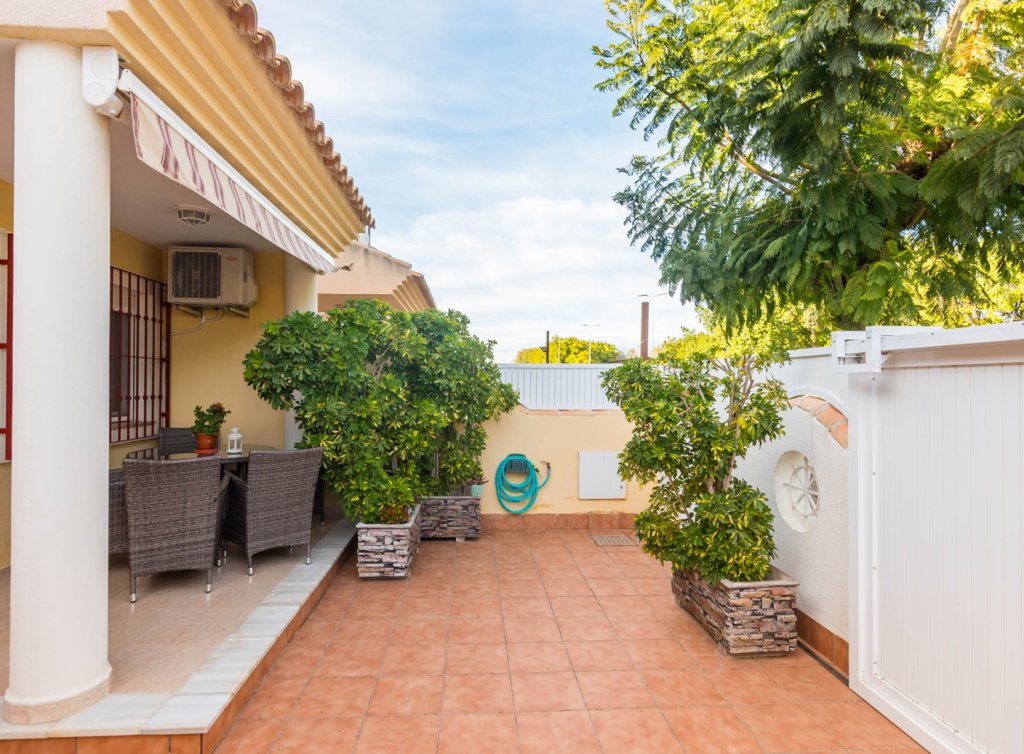 Sale - Casa - Los Alcázares