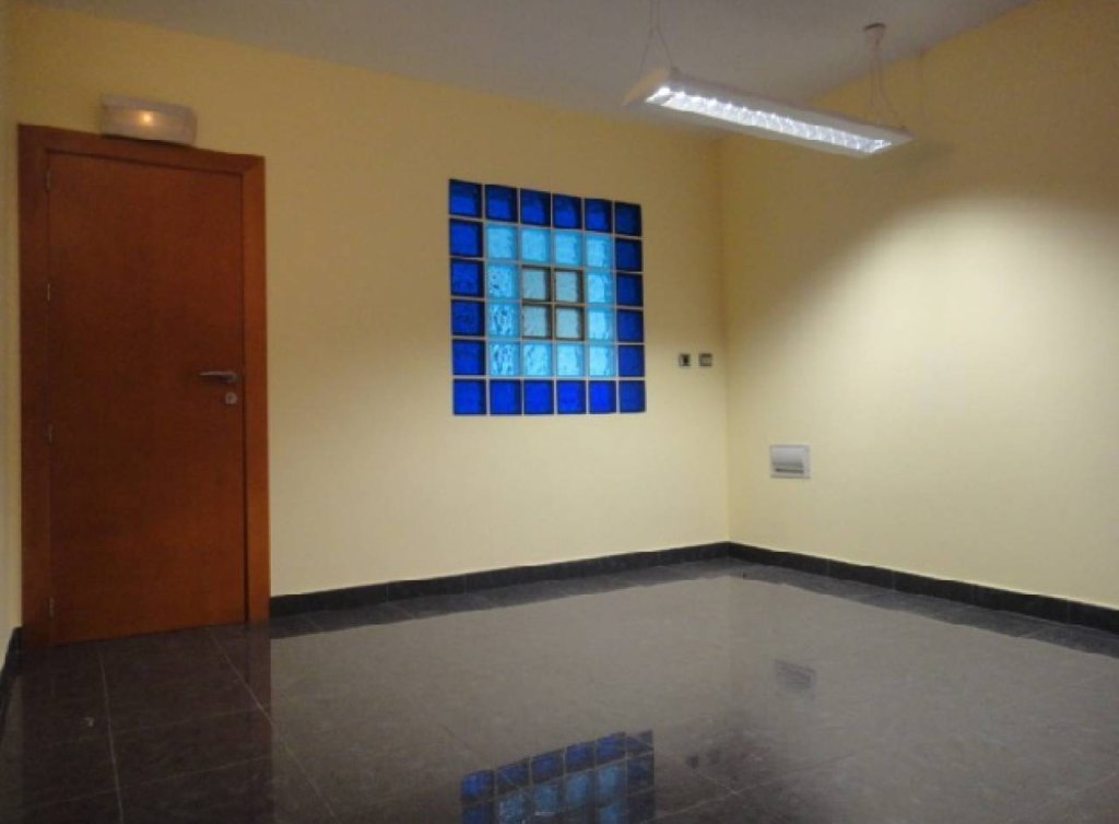 Sale - Commercial Unit - Los Alcázares