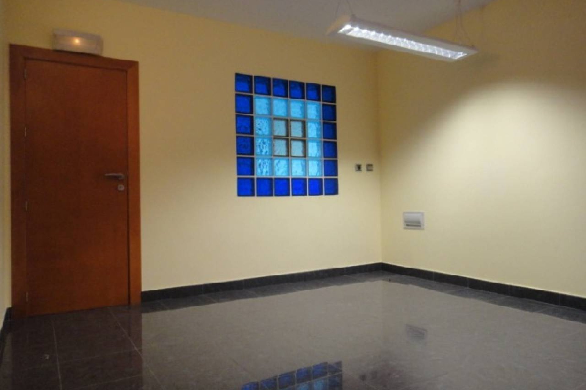 Sale - Commercial Unit - Los Alcázares