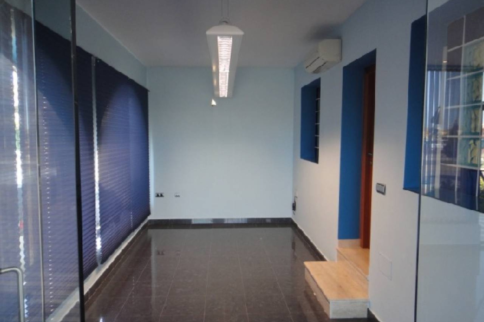 Sale - Commercial Unit - Los Alcázares