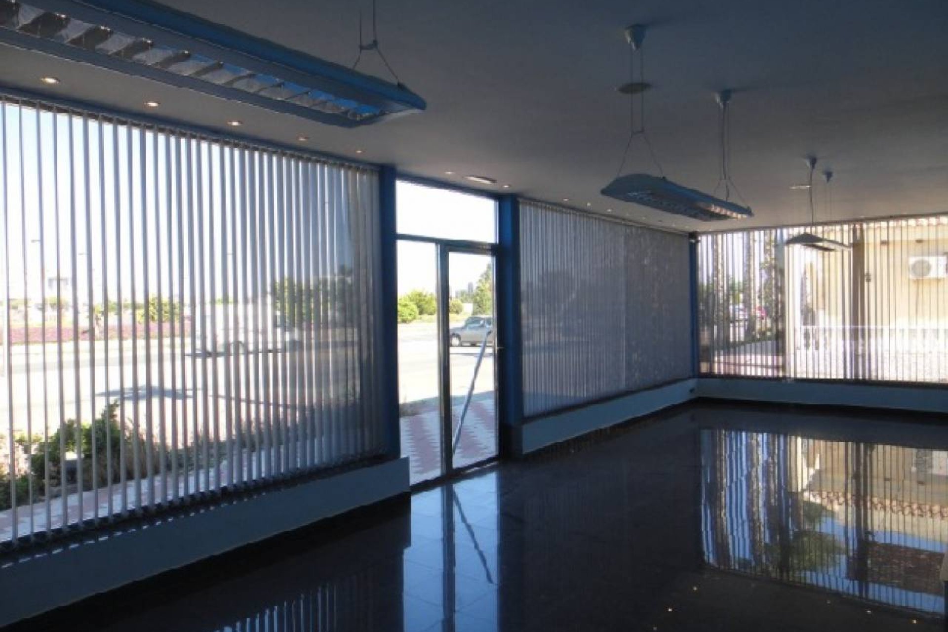 Sale - Commercial Unit - Los Alcázares
