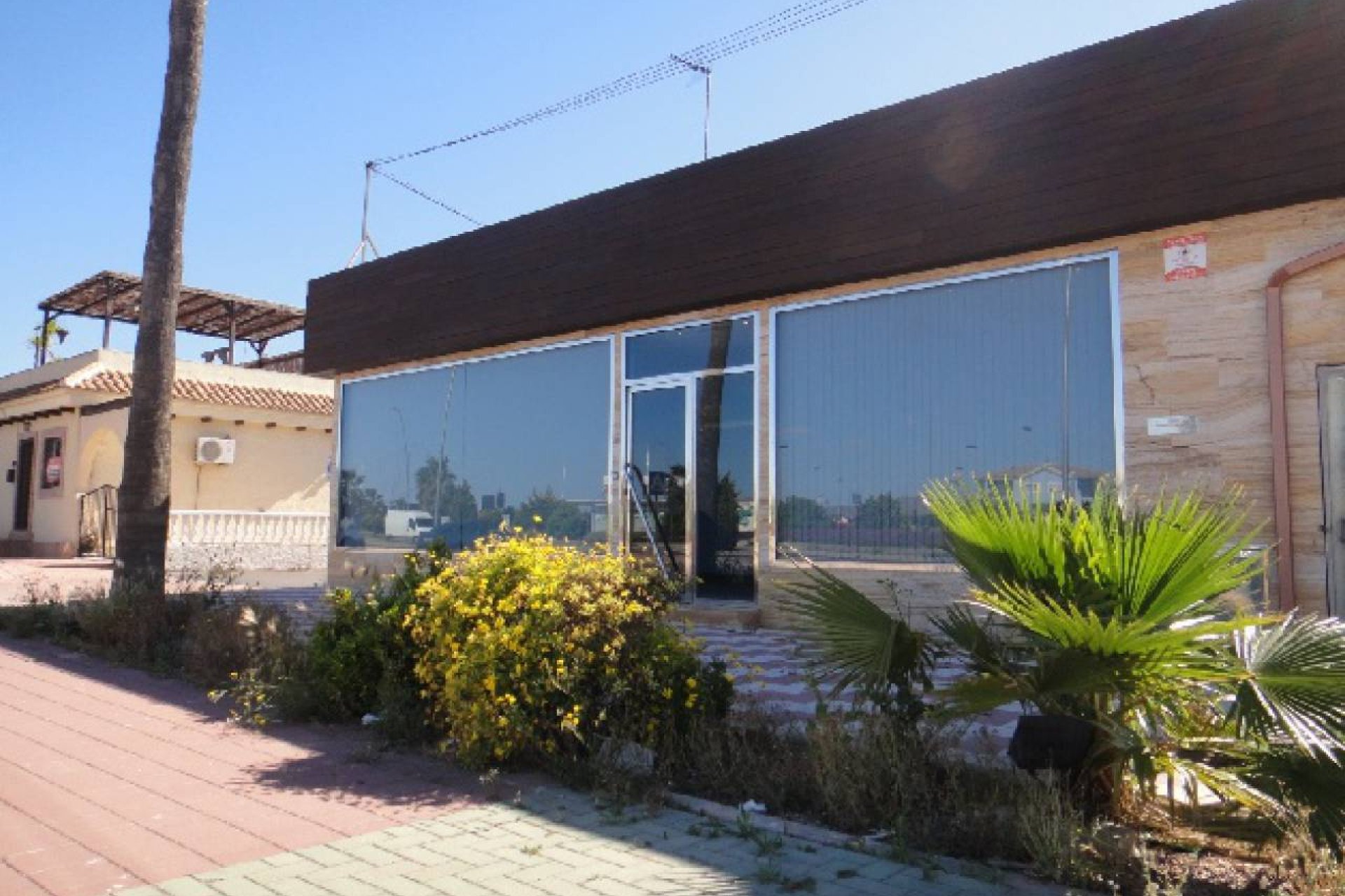 Sale - Commercial Unit - Los Alcázares
